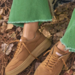 Sneaker texa camel confeccionada en material sintetico de alta resistencia, super liviana