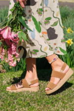 Sandalia Bandhel Gamuza Maiz