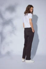 pantalón sastre, pantalón kobe, pantalón negro, pantalón de vestir, sastrería mujer, look oficina, casual chic, pantalón recto, moda mujer